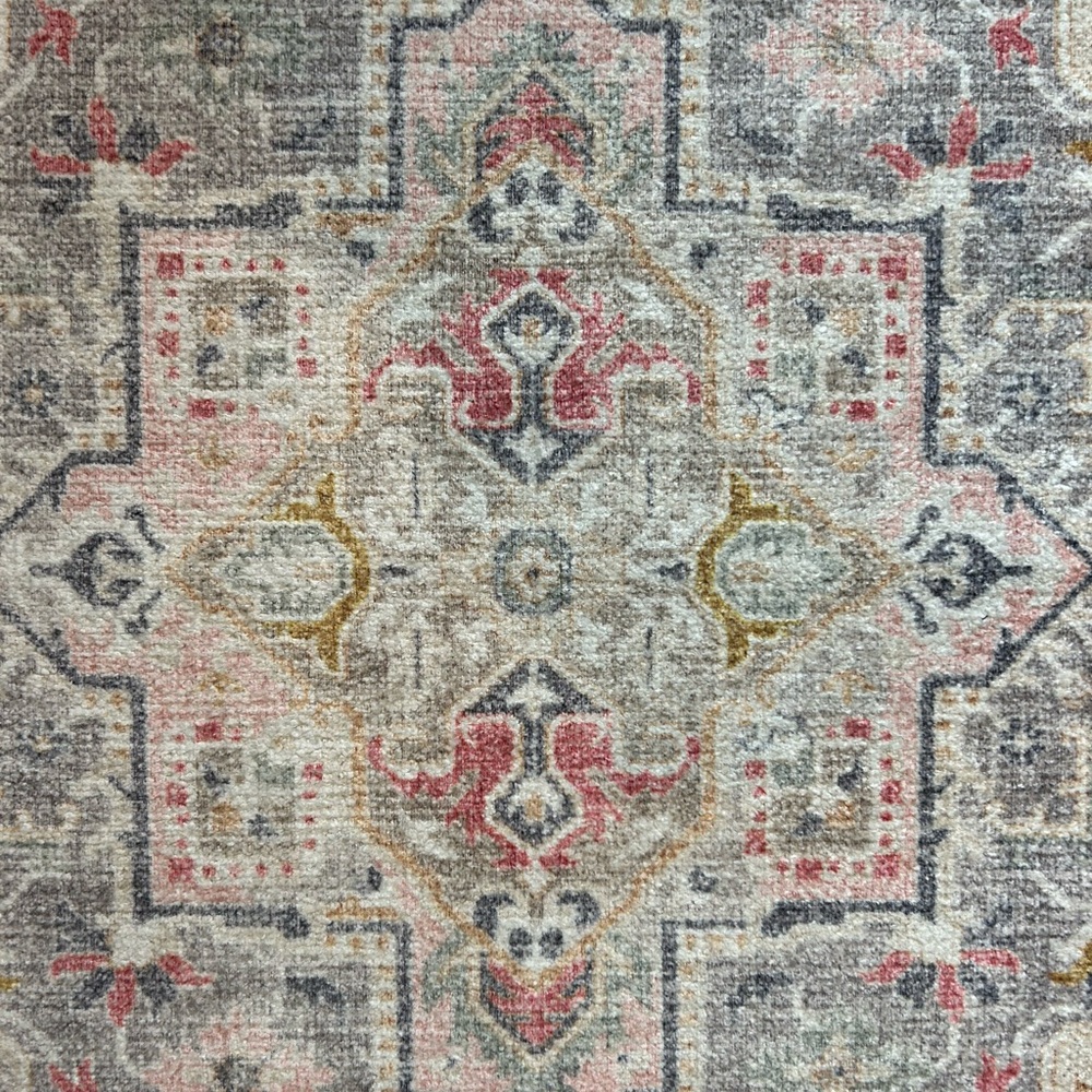 Patterned rug - Picture 4 of 4